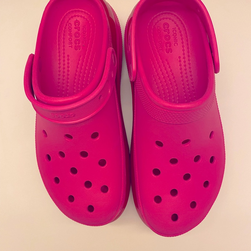Brand new without tags platform crocs